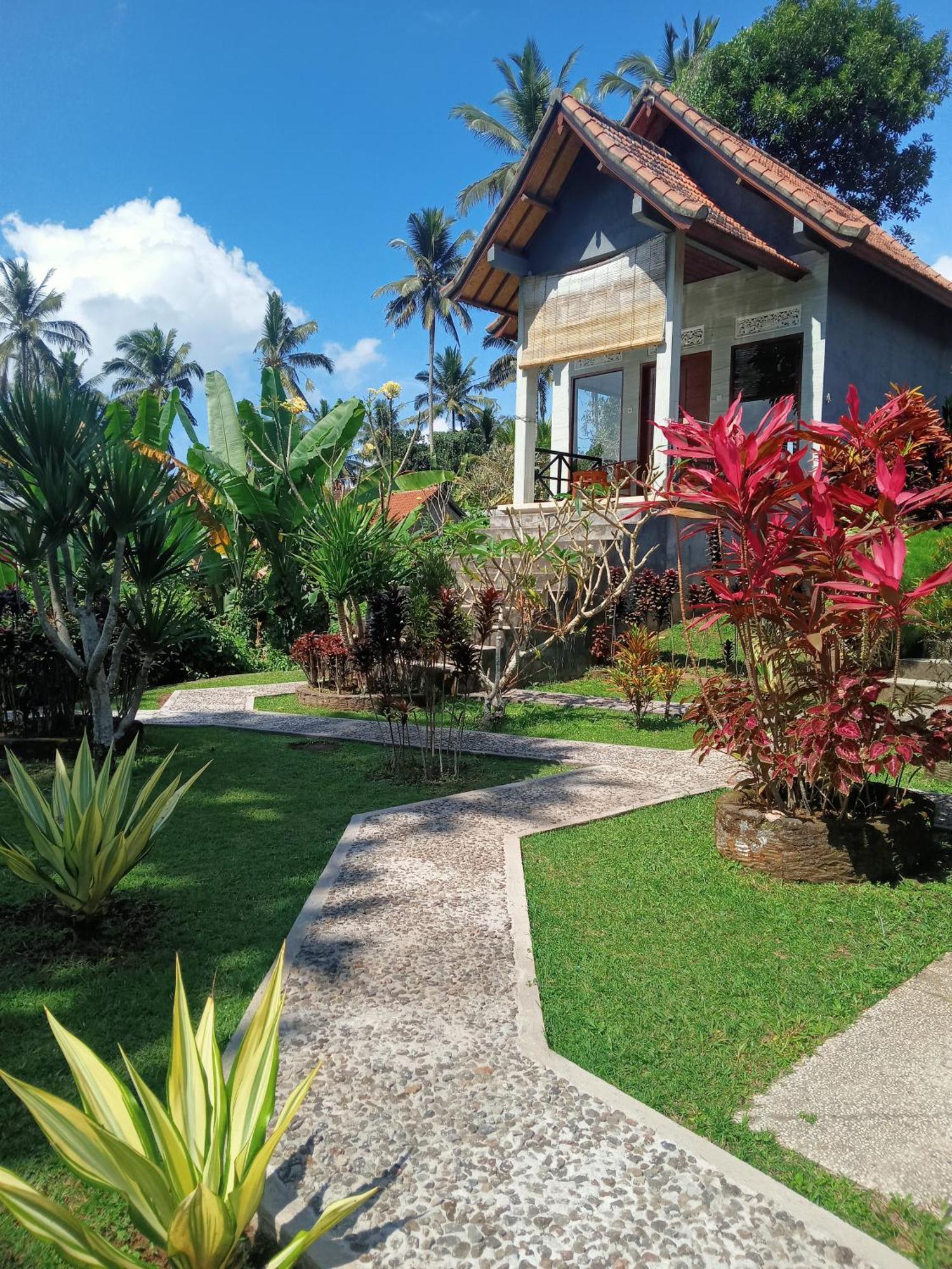 Hotel Padoba Mimpi House Karangasem Exterior foto